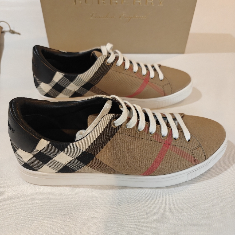 Burberry Men's Tan and Black Albert Low Top Check Sneakers